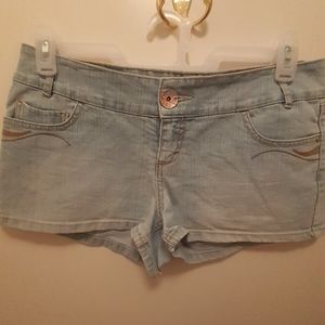 Glo Jean's short size 11